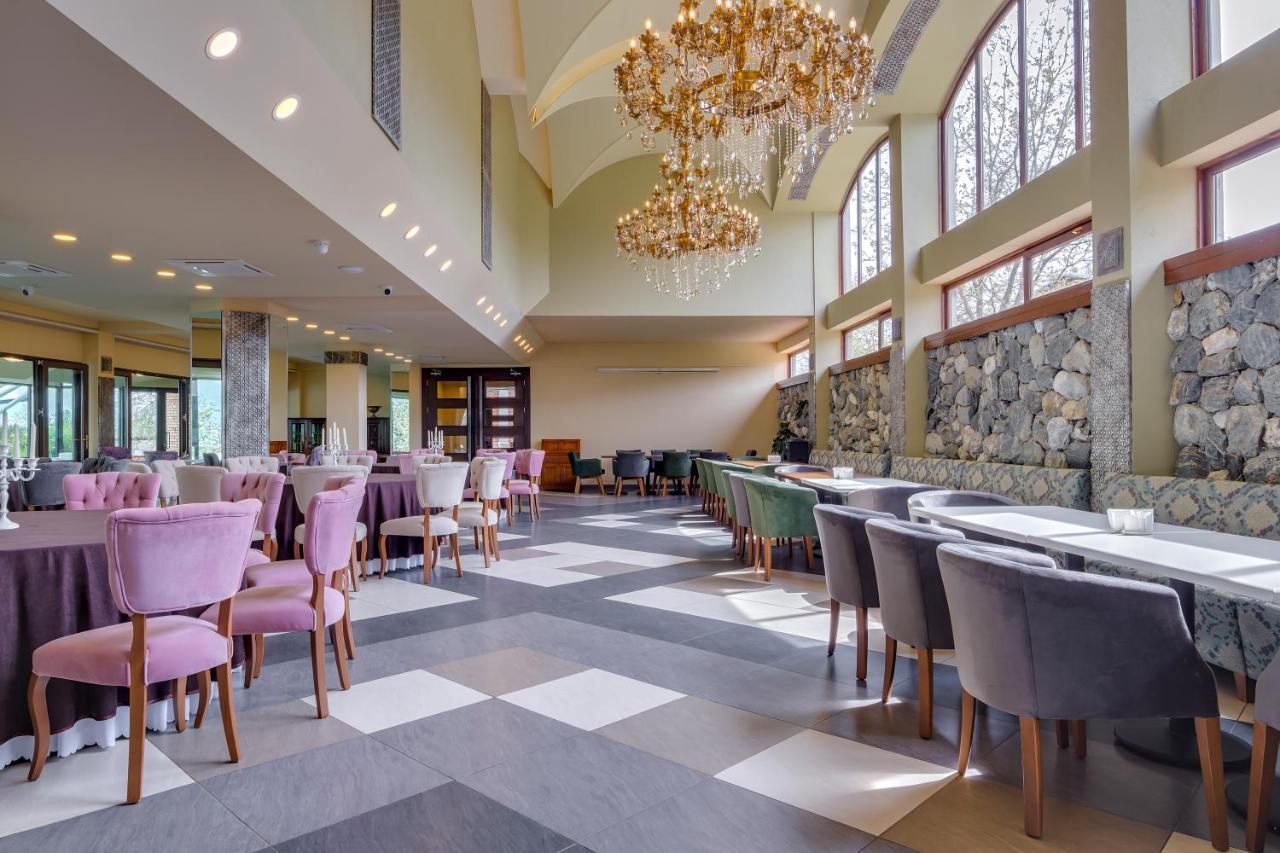 Iqaltʼo Savaneti Eco Hotel מראה חיצוני תמונה
